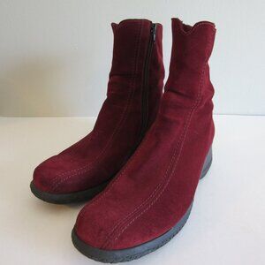 La Canadienne Dark Red Suede Side Zip Size 9 M Booties